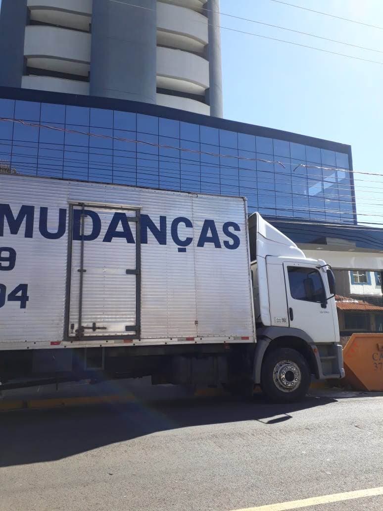 Equipe e operações Oliveira Mudanças