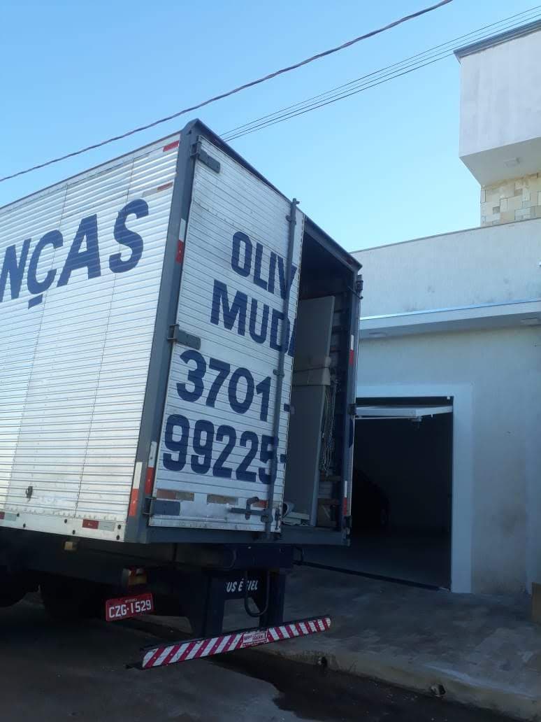 Equipe e operações Oliveira Mudanças